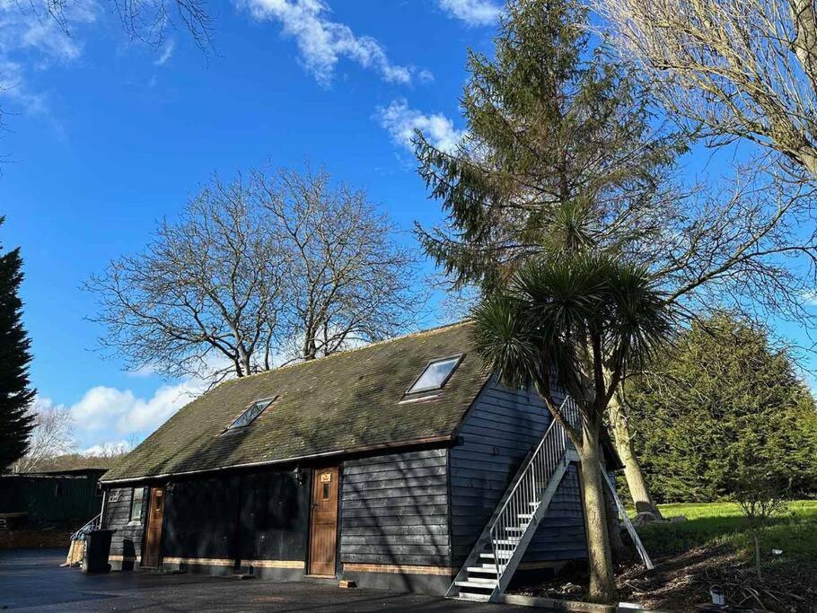 Forest Studio Apartment Gated Parking On 2 Acres Garden Chislehurst Exterior photo